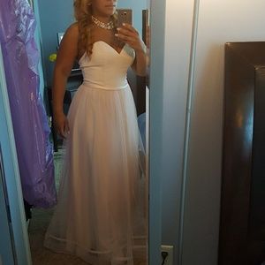 Bridesmaid dress beautiful tulle in blush pink